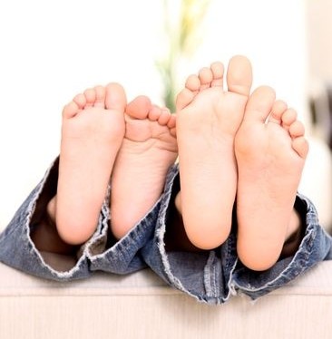 feb-17-pied-plat-enfant-366x374